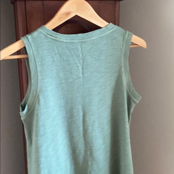 Gap sleeveless easy tee - Picture 3 of 5